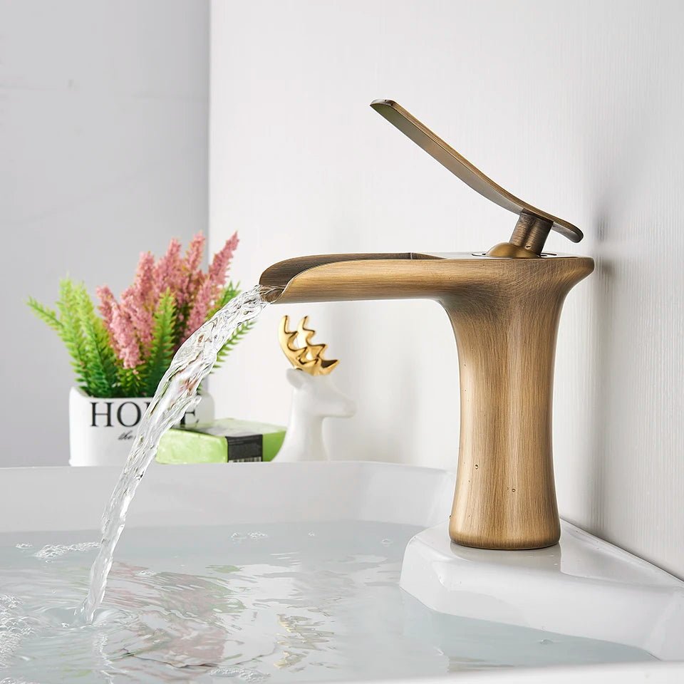 Torneira Para Banheiro Monocomando Cascata - Ouro Escovado