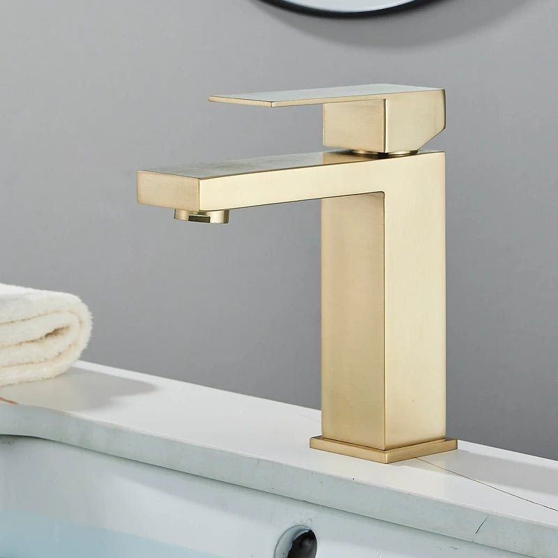 Torneira Para Banheiro Monocomando Misturador Modelo Fluence - Dourado Escovado Baixo