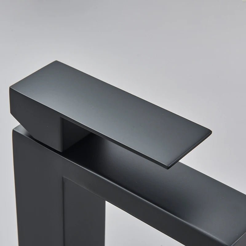 Torneira Para Banheiro Monocomando Misturador Modelo Fluence - imagem do produto 6
