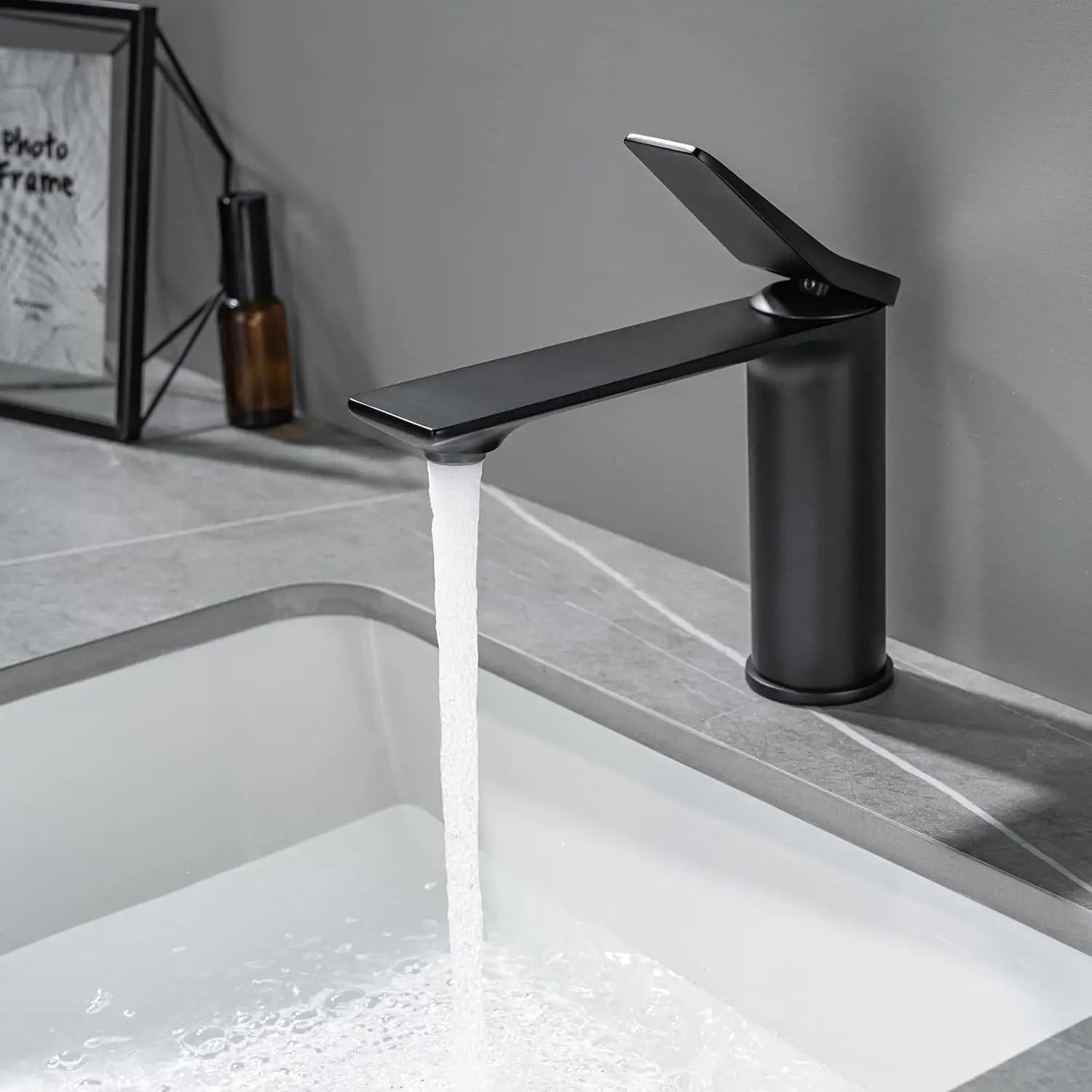 Torneira Para Banheiro Monocomando Misturador Bica Baixa Essence - imagem do produto 8