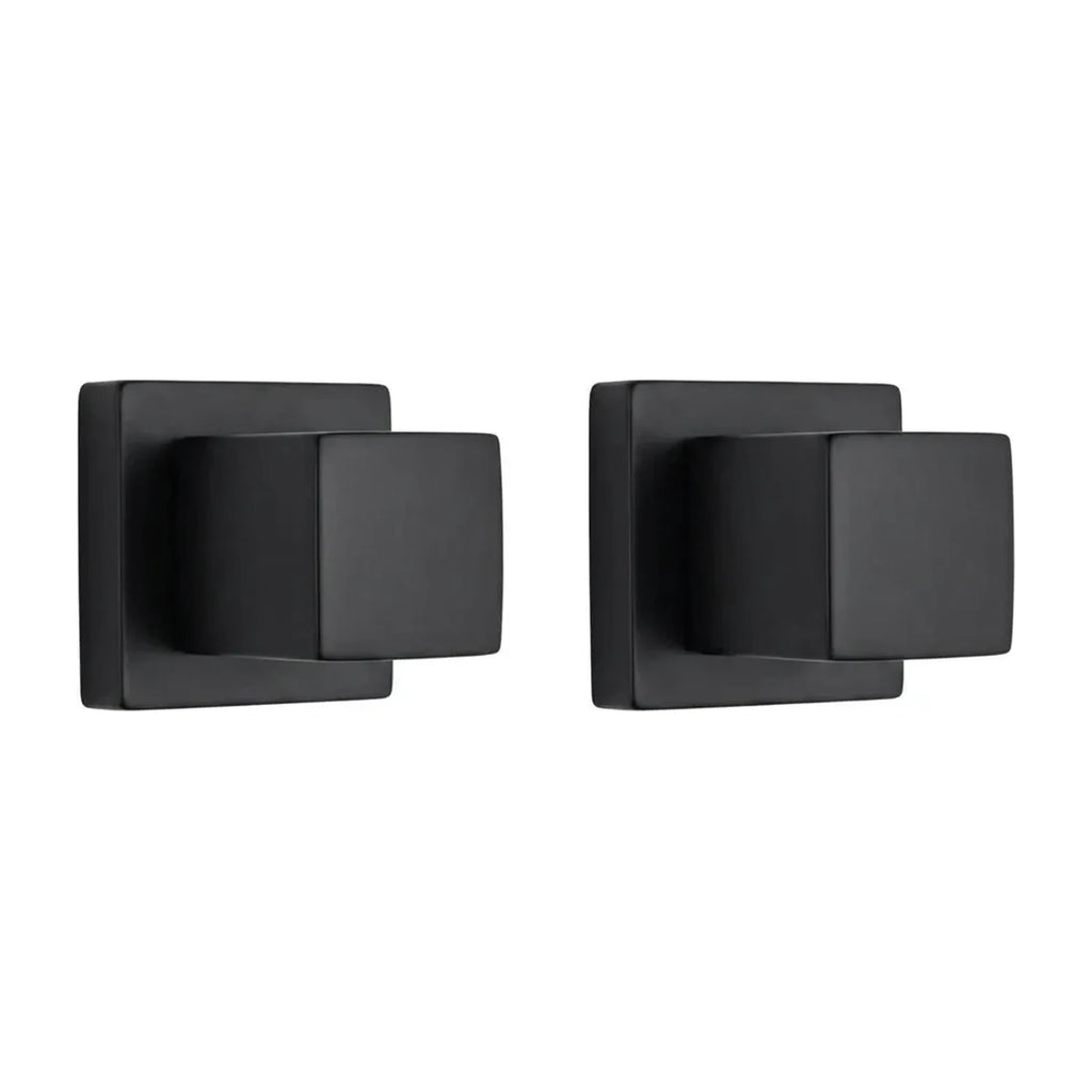 Kit com dois acabamentos quadrados preto fosco para registro, foto de catálogo em fundo branco