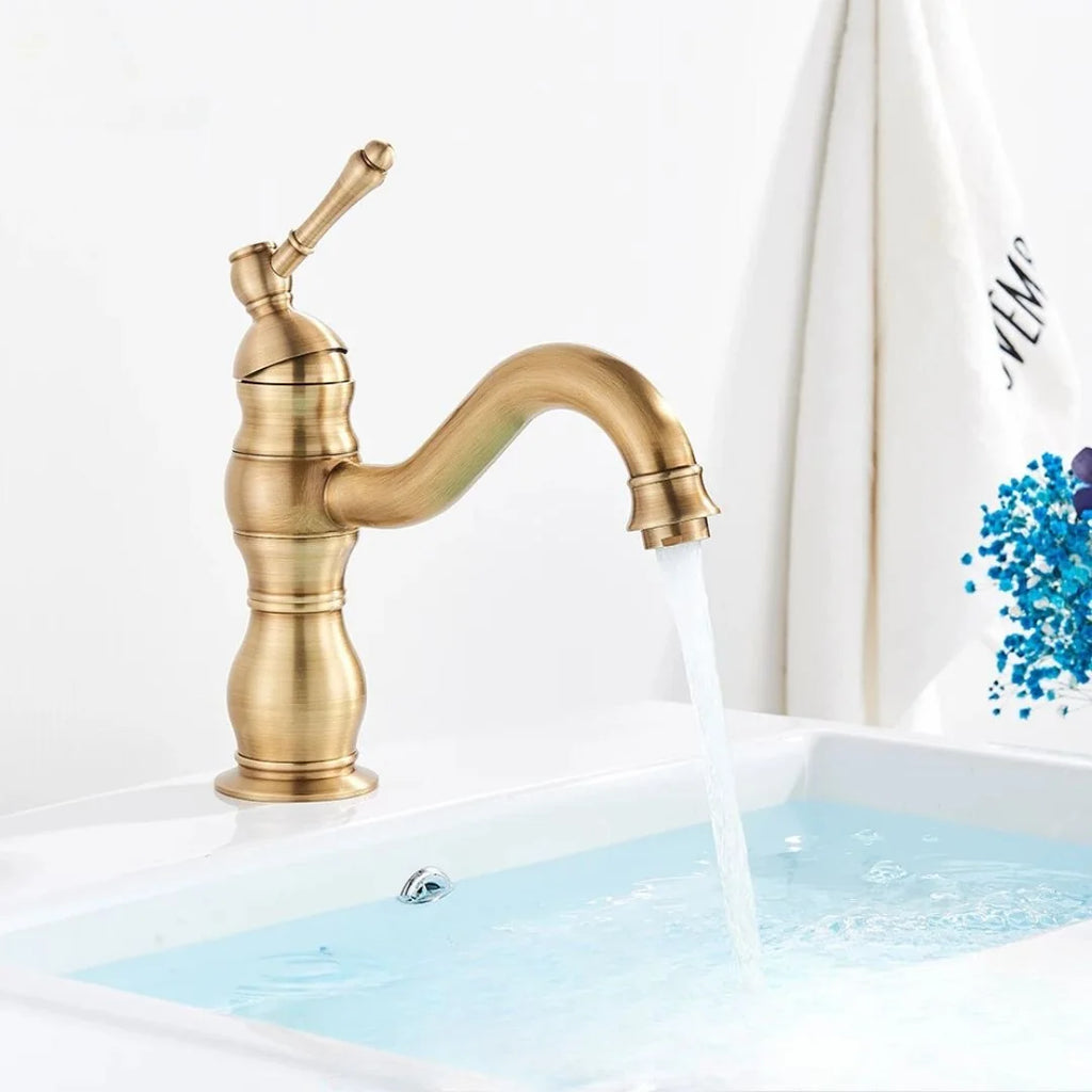 Torneira Bica Alta Gourmet Monocomando Para Banheiro Lavabo - Dourado Escovado Curto