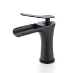 Torneira cascata para banheiro preto escovado fosco, foto em fundo branco - Torneiras Royal