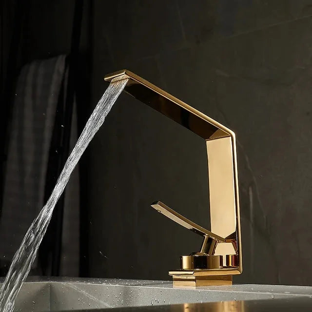 Torneira Gourmet Para Banheiro Monocomando Chateau - Dourado