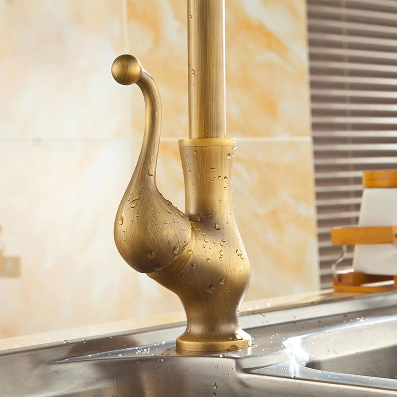 Torneira Gourmet Para Cozinha Monocomando Antique Bronze Rotação 360 - imagem do produto 6