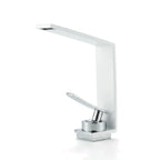 Torneira LuxStream monocomando cascata para banheiro acabamento branco fosco, foto de catálogo em fundo branco