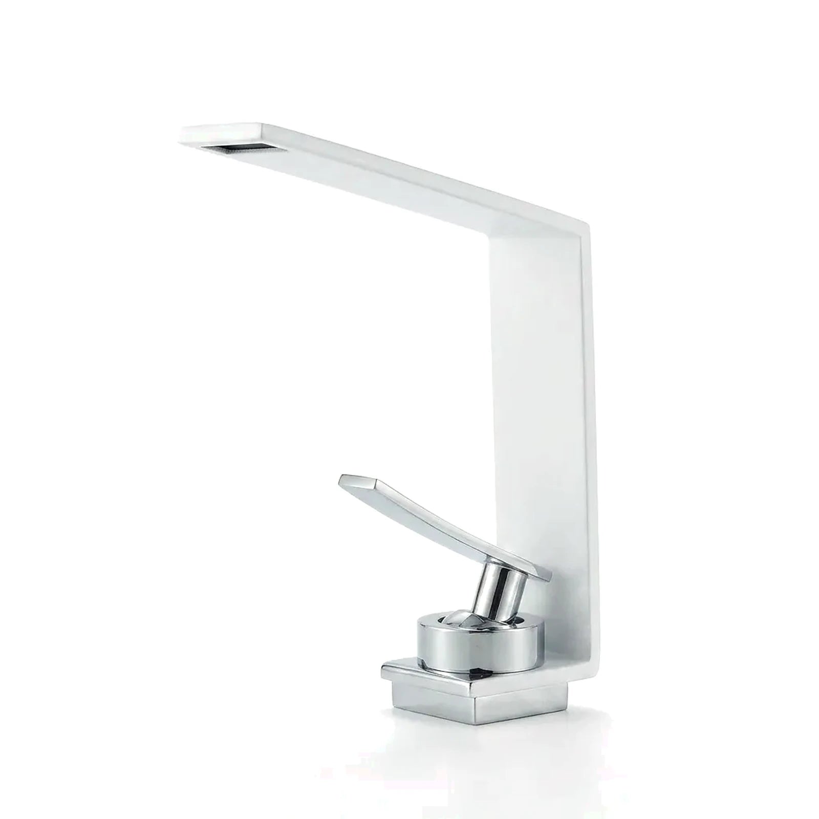 Torneira LuxStream monocomando cascata para banheiro acabamento branco fosco, foto de catálogo em fundo branco