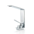 Torneira LuxStream monocomando cascata para banheiro acabamento cromado, foto de catálogo em fundo branco