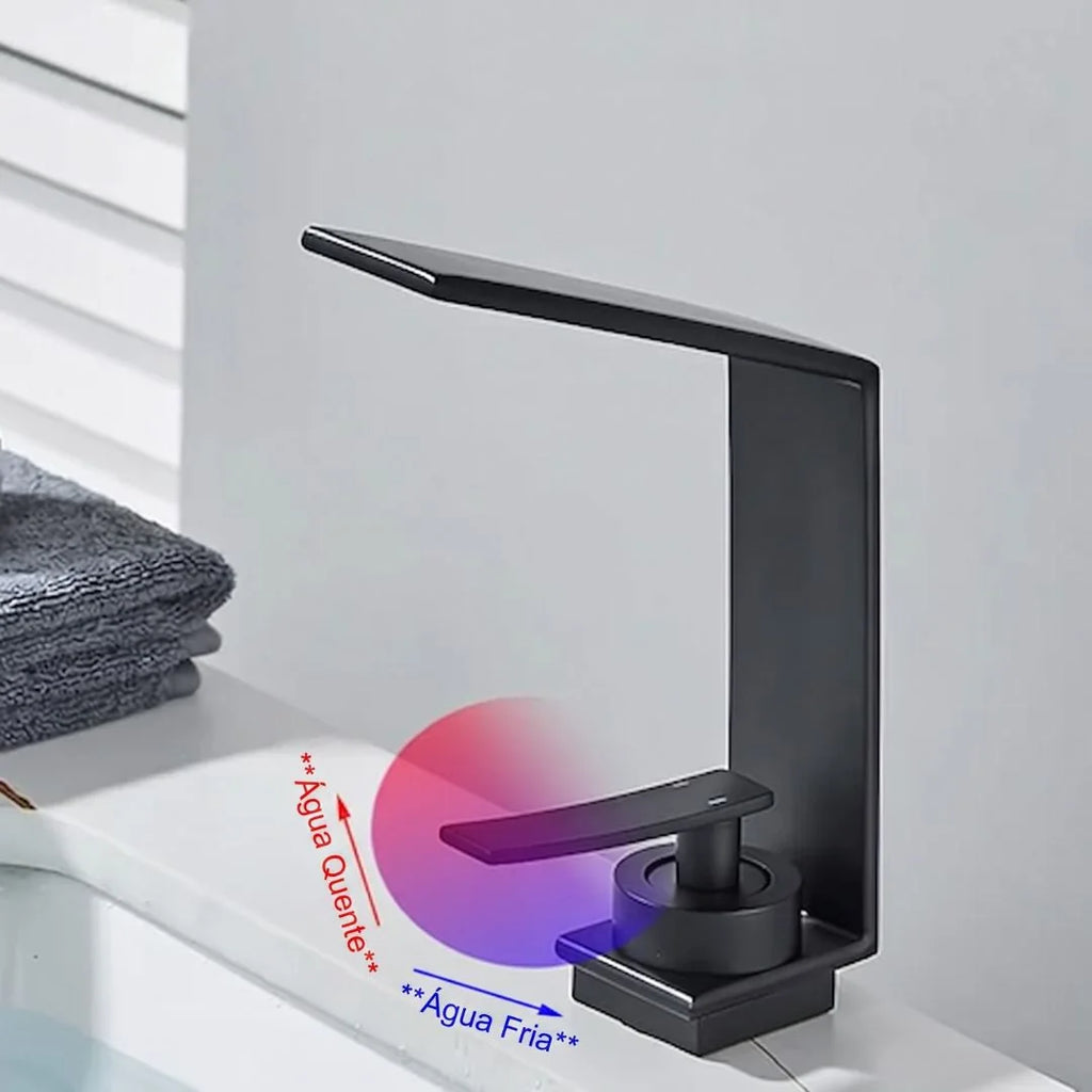 Torneira Monocomando Para Banheiro LuxStream com controle de agua quente e fria - Torneiras Royal