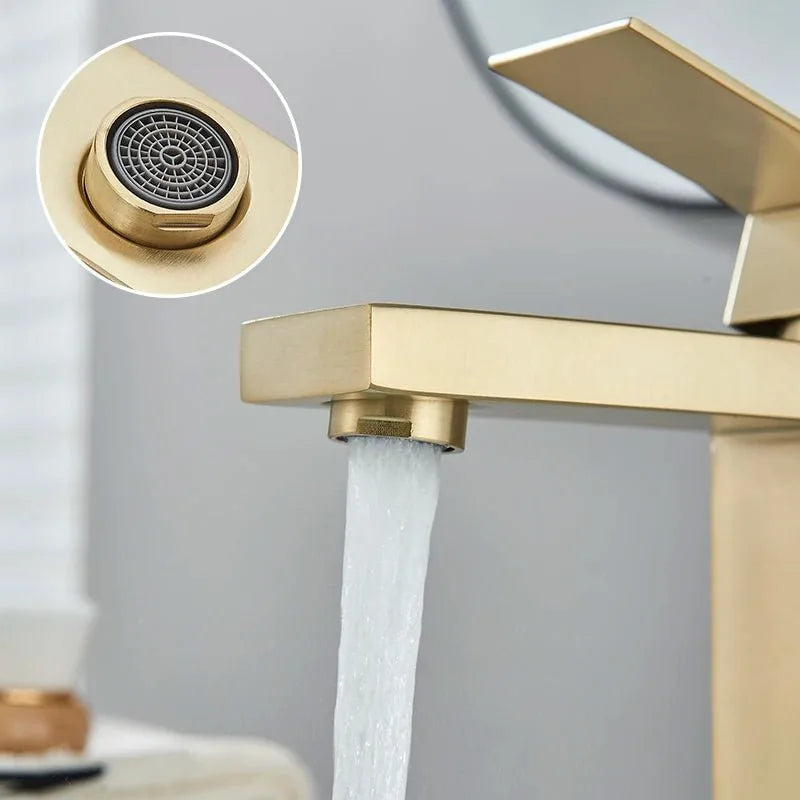 Torneira Para Banheiro Monocomando Misturador Modelo Fluence - imagem do produto 5